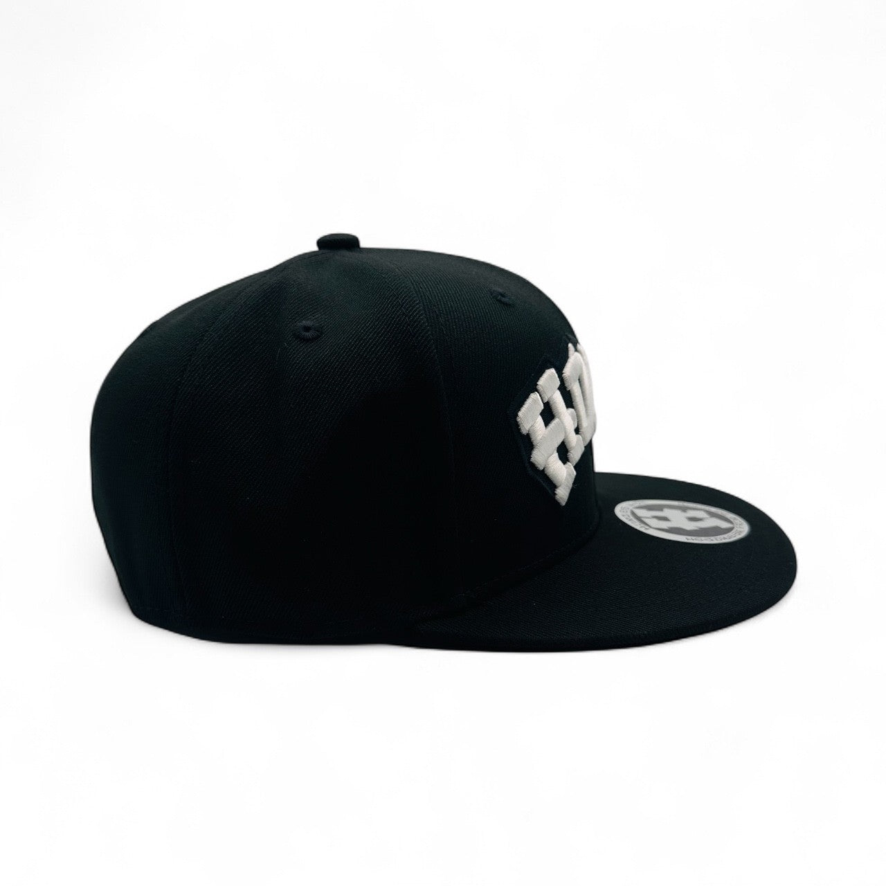 HM™ - SNAPBACK HAT W/B Logo on Black