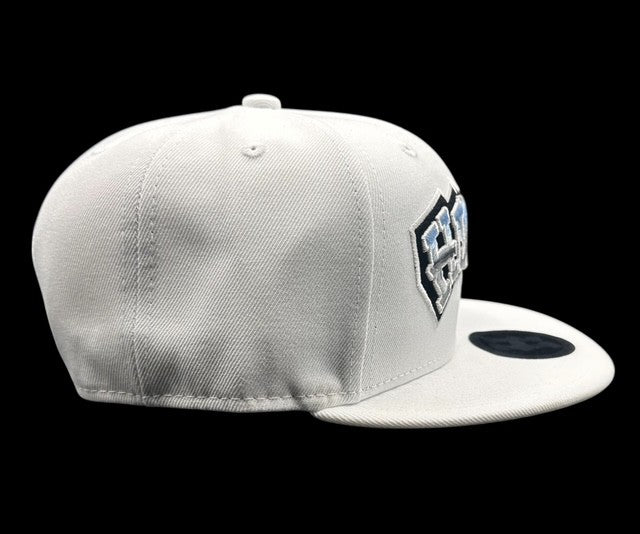 HM™ - SNAPBACK HAT CHRM Logo on White